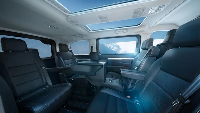 Vauxhall Vivaro Electric - Interior